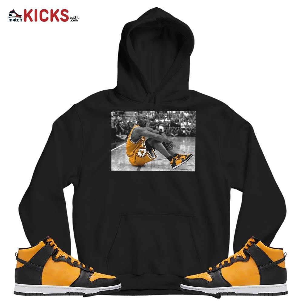 Basketball Shoes Goat Number 23 Sneaker Shirt Match Dunk Reverse Goldenrod, Dunk High Bruce Lee MKO T-Shirt Basketball Shoes Goat Number 23 Sneaker Shirt Match Dunk Reverse Goldenrod, Dunk High Bruce Lee MKO T-Shirt